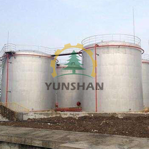 Large edible oil storage tank